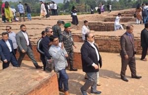 ময়নামতি জাদুঘর ও শালবন বিহার পরিদর্শনে,প্রধান বিচারপতি