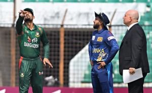 বাংলাদেশ-শ্রীলঙ্কা ওয়ানডে ম্যাচ শুরু: দল থেকে বাদ পড়লেন মুস্তাফিজ