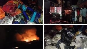 নরসিংদীতে পাইকারি কাপড়ের হাটে আগুন