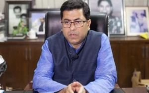 এবার জলাবদ্ধতা ও মশার উপদ্রব থেকে মুক্তির আশ্বাস দিয়েছেন ঢাকা দক্ষিণ সিটির মেয়র