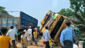 সড়ক দুর্ঘটনা-