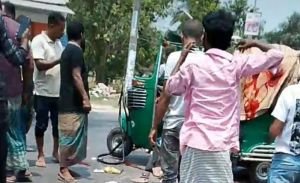 সড়ক দুর্ঘটনা-