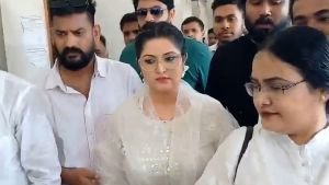 হত্যাচেষ্টা মামলায় জামিন পেলেন পরীমণি