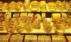 অতীতের সব রেকর্ড ভেঙে রেকর্ড উচ্চতায় স্বর্ণের দাম