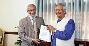 মন্ত্রণালয়ের সংখ্যা কমানোর সুপারিশ