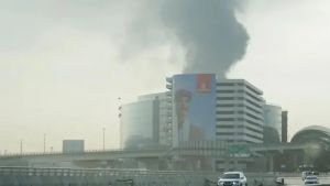 আরব আমিরাতে ক্ষেপণাস্ত্র–ড্রোন হামলা চালাল ইরান